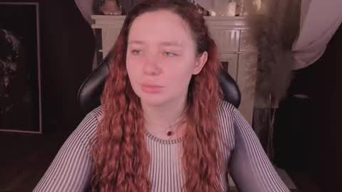 Snapshot of carolina_winter chatting on 11.11.25 Mira online show from 11.11.25