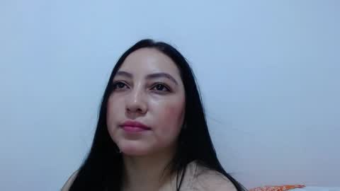 Snapshot of carolina_zabala_19 chatting on 05.22.26 carolina_zabala_19 online show from 05.22.26