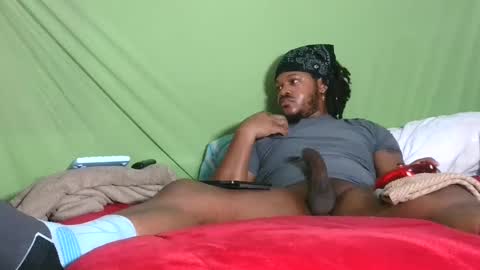 Snapshot of carolinayungin96 chatting on 10.01.25 carolinayungin96 online show from 10.01.25