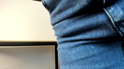  Caroline  online show from 04.13.26