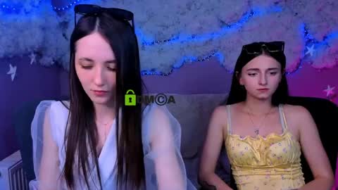 Snapshot of caroline_honeyy chatting on 06.01.26 Caroline online show from 06.01.26