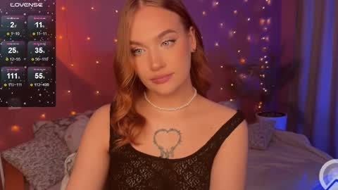 Snapshot of caroline_kiparis chatting on 02.28.25 Caro online show from 02.28.25