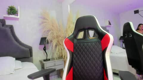 Caroline online show from 04.06.26