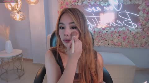 Caro online show from 02.06.25