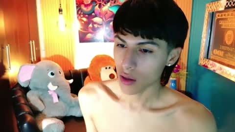 carolinejesh online show from 05.10.26