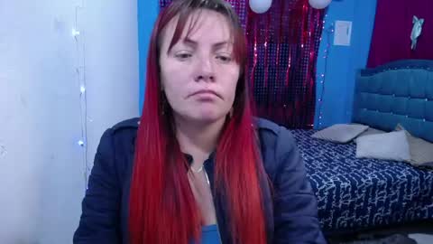 Carolinhe  online show from 04.19.26