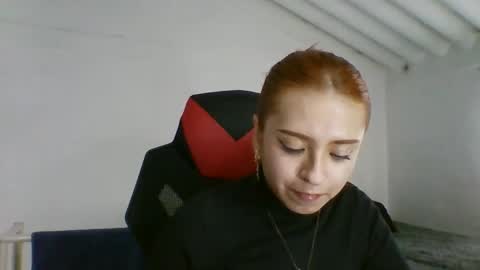 Snapshot of carolinnapinkman chatting on 06.03.26 carolinnapinkman online show from 06.03.26