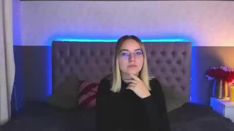 CarollFlexx online show from 11.06.25