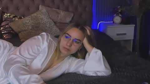 CarollFlexx online show from 11.14.25