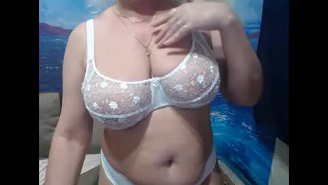 Snapshot of caroncapella chatting on 02.28.25 VicunaCool online show from 02.28.25