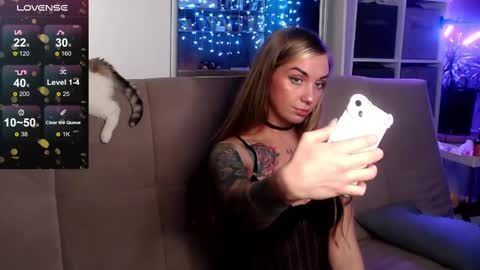 Carrie online show from 02.12.25