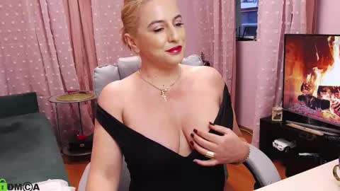 Carrie online show from 02.16.25