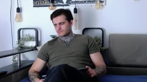 Snapshot of carter_reos chatting on 03.09.25 Carter online show from 03.09.25