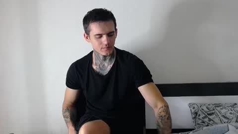 Snapshot of carter_reos chatting on 10.23.25 Carter online show from 10.23.25