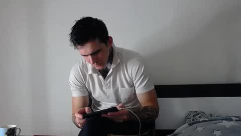 Snapshot of carter_reos chatting on 10.26.25 Carter online show from 10.26.25