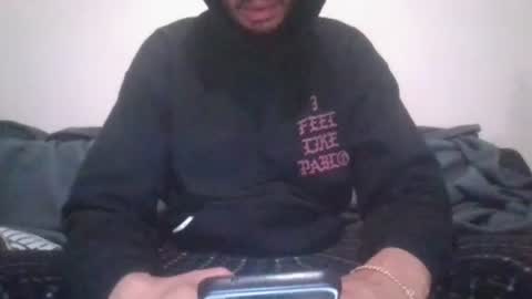 Snapshot of carvelj chatting on 05.17.26 carvelj online show from 05.17.26