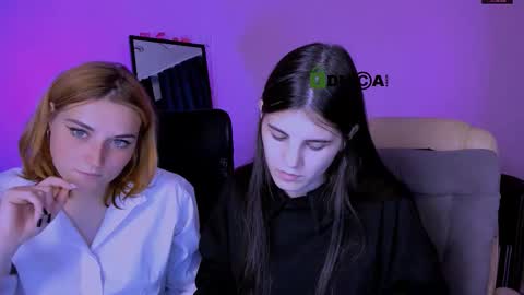 Snapshot of casey_meow_ chatting on 10.13.25 casey_meow_ online show from 10.13.25