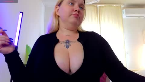 Casey Robbins online show from 10.03.25