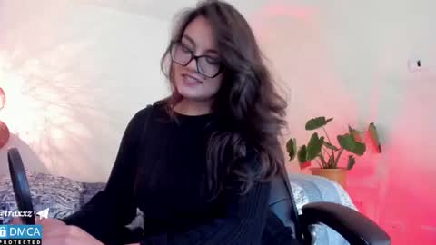 Snapshot of cash_vice chatting on 07.21.26 caprice online show from 07.21.26