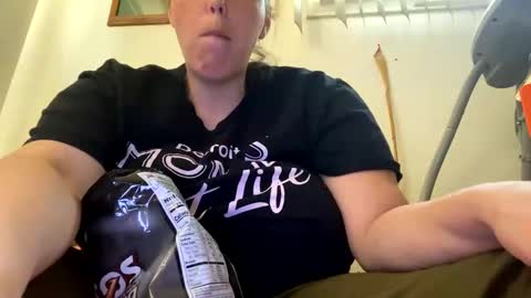 Cash Couple online show from 09.12.25