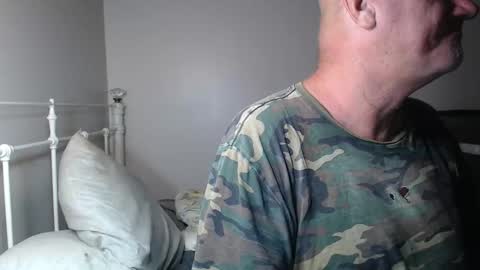 Snapshot of casinocam chatting on 04.15.26 CasinoCam online show from 04.15.26