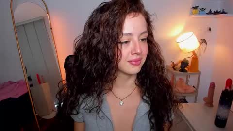 Snapshot of cassandra_caiin chatting on 10.02.25 Cassie online show from 10.02.25