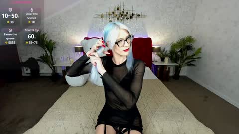 Cassandra online show from 01.15.25