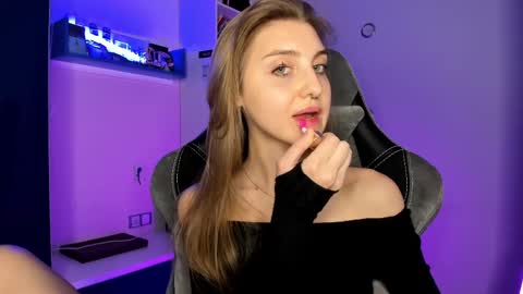 Seductress Cassia  FINDOM AND SADISM  NO NUDE online show from 03.07.25