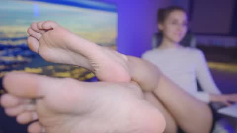 Seductress Cassia  FINDOM AND SADISM  NO NUDE online show from 04.18.26