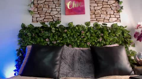 Casie  online show from 01.11.25