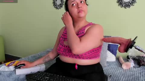 Snapshot of cassie_ibarra_ chatting on 04.18.26 Cassie online show from 04.18.26