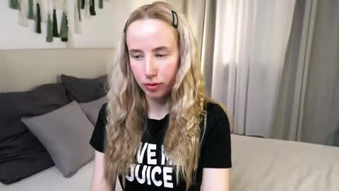 Cassie online show from 04.14.26