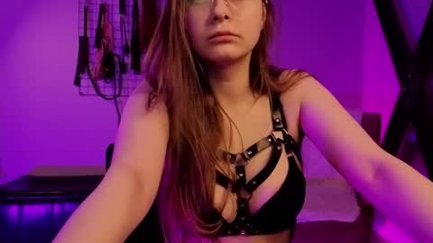 Snapshot of cassiecool chatting on 02.22.26 assie online show from 02.22.26