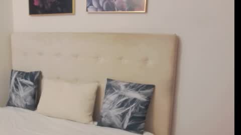 CassieHilton online show from 10.12.25