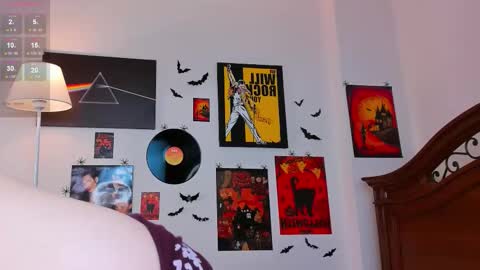 Snapshot of cassieholland chatting on 11.07.25 Im Cassie3 online show from 11.07.25