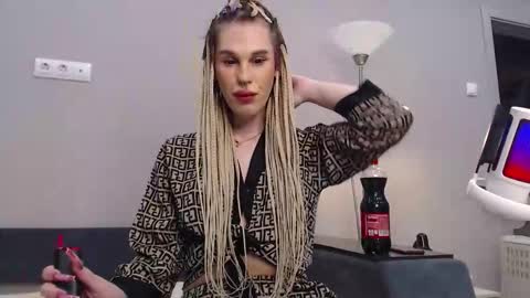 Cassie online show from 02.01.26