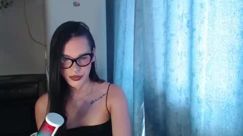 Snapshot of cassiemich chatting on 05.08.26 Cassie online show from 05.08.26