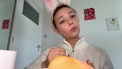 Olivia online show from 03.06.26