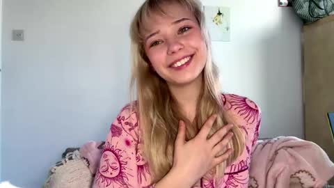 Olivia online show from 04.07.26