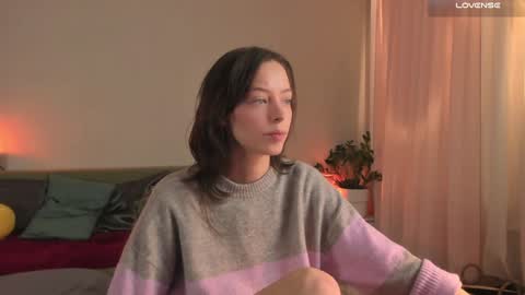  cassandra  online show from 01.19.25