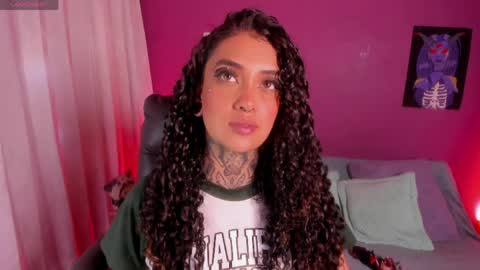 Cata green model independient online show from 04.02.26