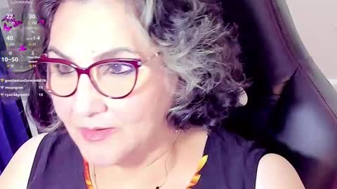 Snapshot of cataleya_mom_ chatting on 11.06.25 cataleya online show from 11.06.25