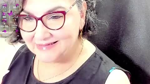 Snapshot of cataleya_mom_ chatting on 04.25.26 cataleya online show from 04.25.26