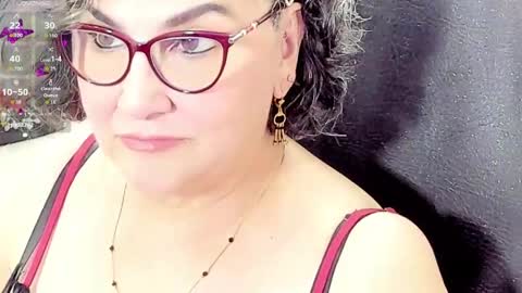 Snapshot of cataleya_mom_ chatting on 05.06.26 cataleya online show from 05.06.26
