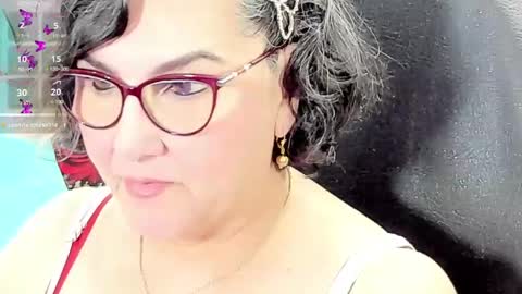 Snapshot of cataleya_mom_ chatting on 05.12.26 cataleya online show from 05.12.26