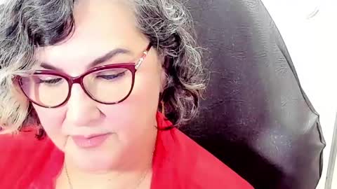 Snapshot of cataleya_mom_ chatting on 05.16.26 cataleya online show from 05.16.26