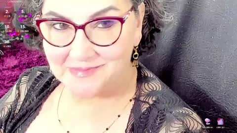 Snapshot of cataleya_mom_ chatting on 05.22.26 cataleya online show from 05.22.26