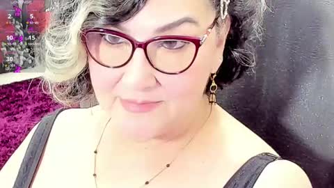 Snapshot of cataleya_mom_ chatting on 05.27.26 cataleya online show from 05.27.26