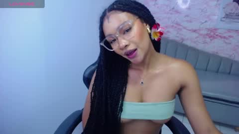 Snapshot of catalina25_t chatting on 02.13.25 catalina25_t online show from 02.13.25