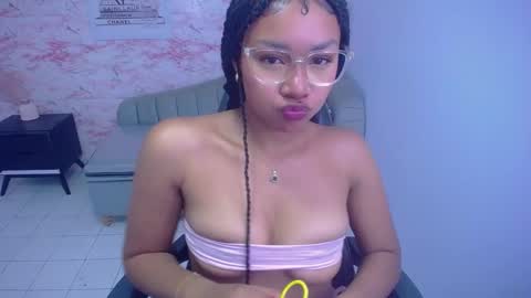 Snapshot of catalina25_t chatting on 02.20.25 catalina25_t online show from 02.20.25